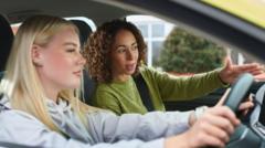 Learner drivers still waiting 20 weeks to book tests