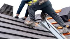 Roofing scammers con homeowners out of thousands of pounds